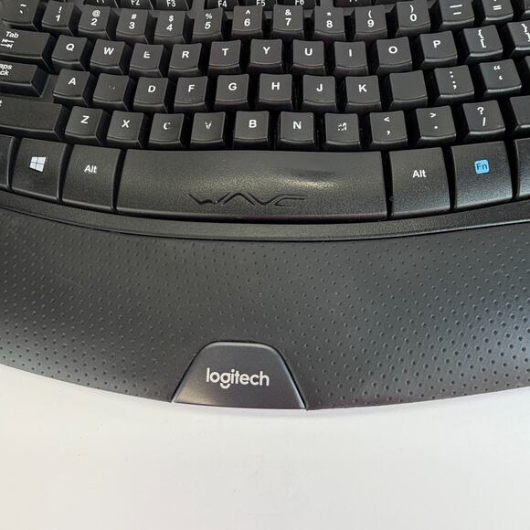 Logitech K350 Comfort Wave Wireless Keyboard Parts No Dongle Included - Picture 4 of 6